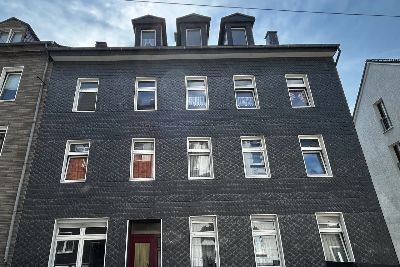 Straßenfassade der Huldastraße 36